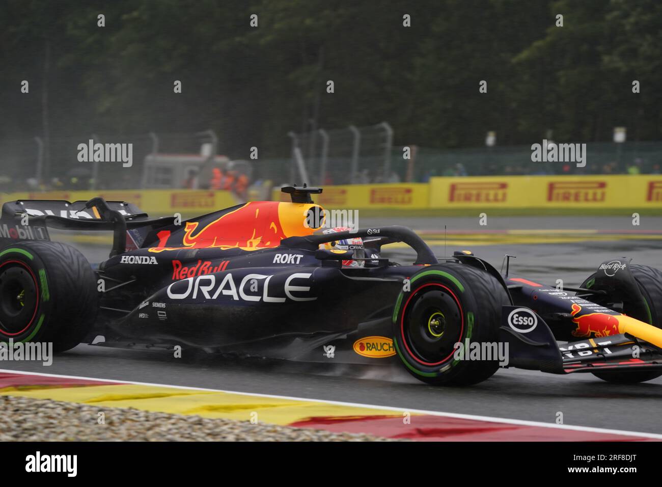 Max Verstappen dei Paesi Bassi alla guida della (1) Oracle Red Bull Racing RB19 Honda RBPT durante il Gran Premio del Belgio 2023 di Formula 1 MSC Cruises il 30 luglio 2023 a Francorchamps, in Belgio. Foto Stock