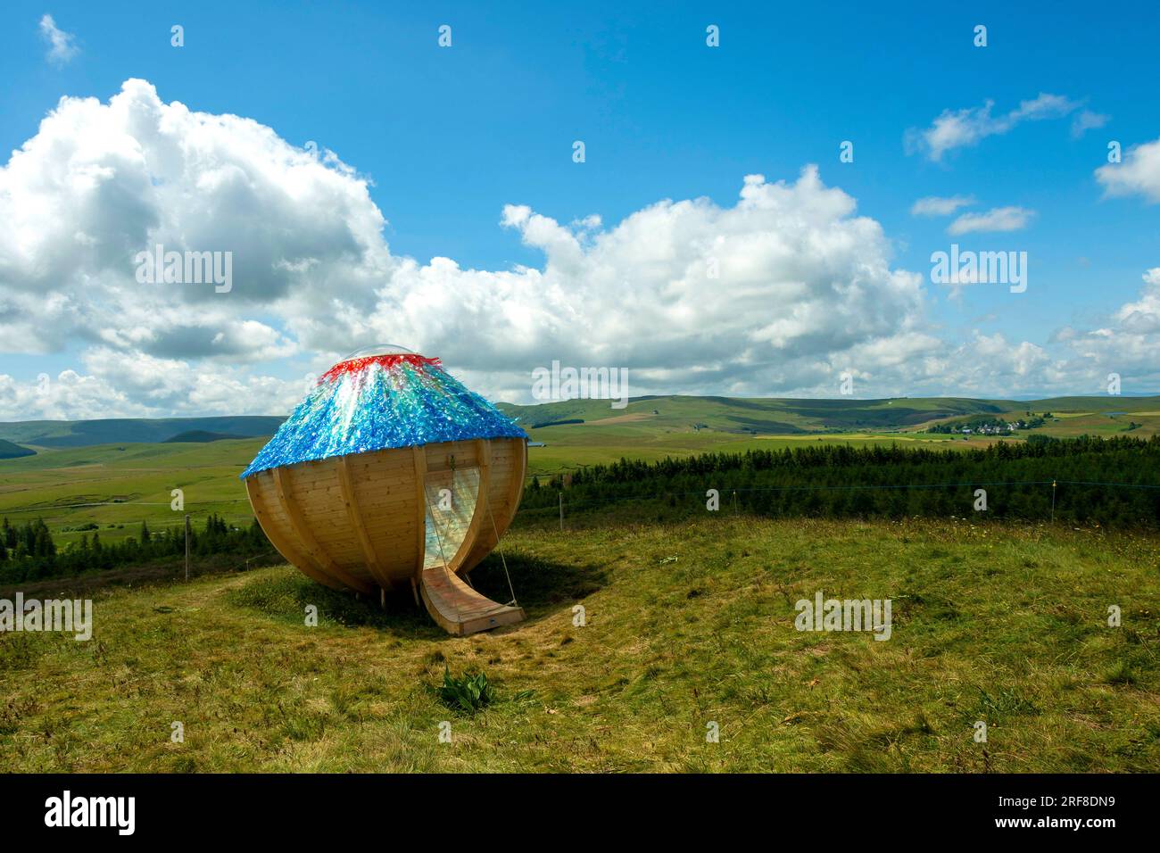 Horizons 'Arts-Nature' 2023 a Sancy. Lavoro oculare di Tereza Hola. Puy de Dome. Alvernia Rodano Alpes. Francia Foto Stock