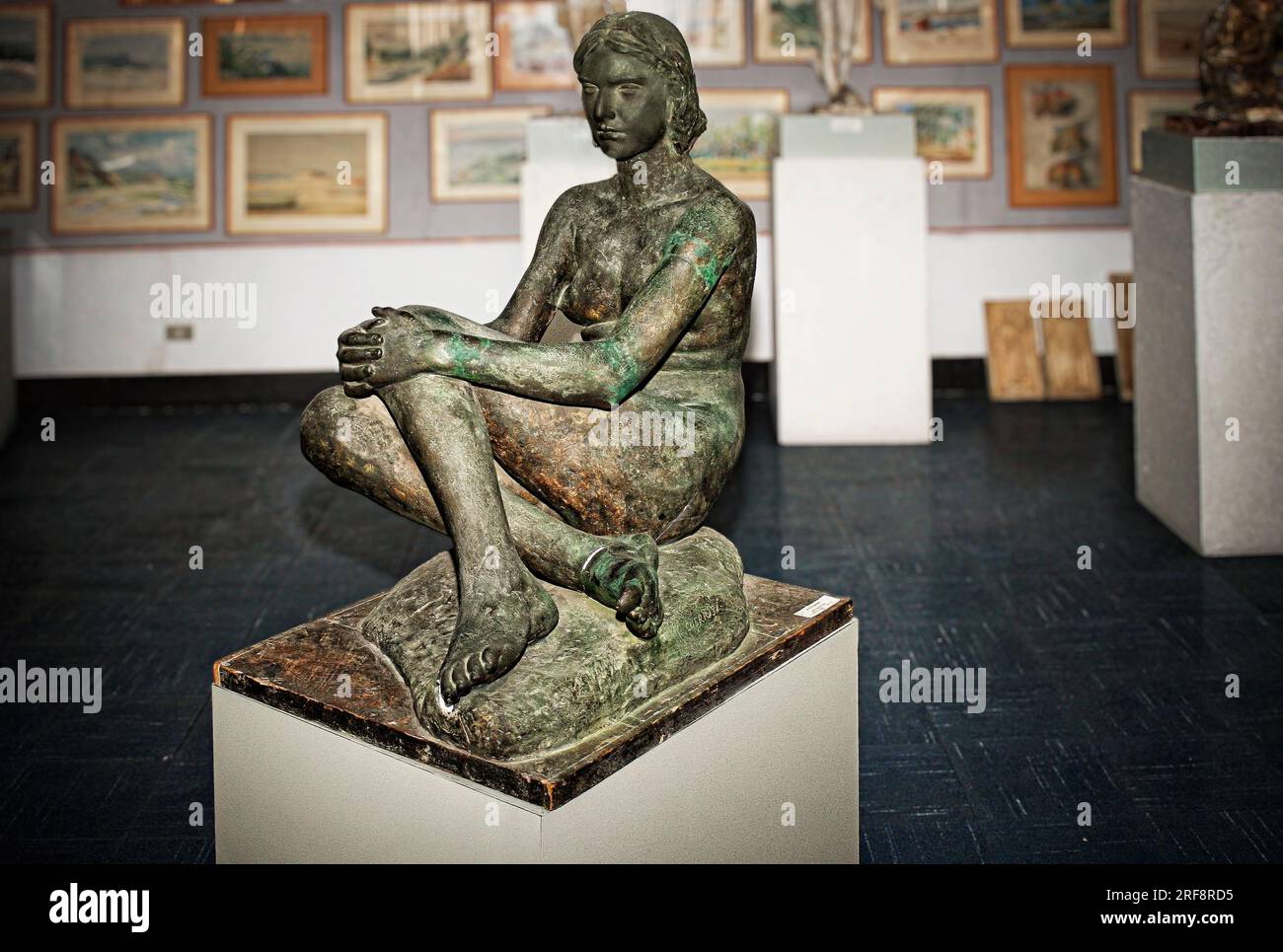 Italia Calabria Palmi la casa della cultura "Leonida Repaci" - gipsoteca Michele Guerrisi - Statua in bronzo Foto Stock