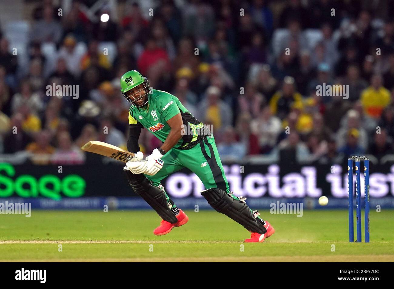 Chris Jordan di Southern Brave in azione durante il Hundred Match a Trent Bridge, Nottingham. Data foto: Martedì 1 agosto 2023. Foto Stock