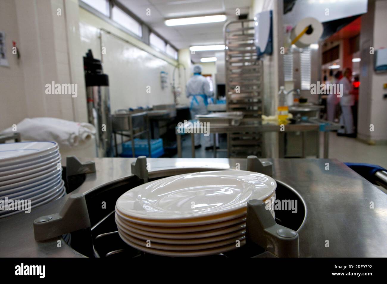 Servizio di catering ospedaliero: Self-service da parte del personale ospedaliero. Foto Stock