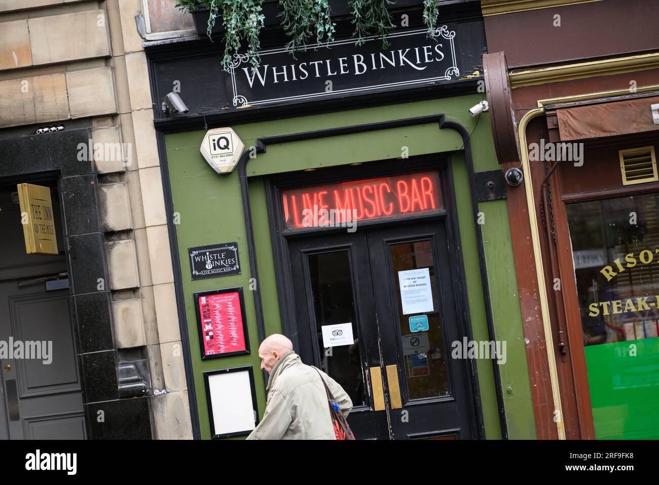 Il famoso Whistlebinkies Live Music Bar, South Bridge, Edimburgo, Scozia, Regno Unito, REGNO UNITO Foto Stock