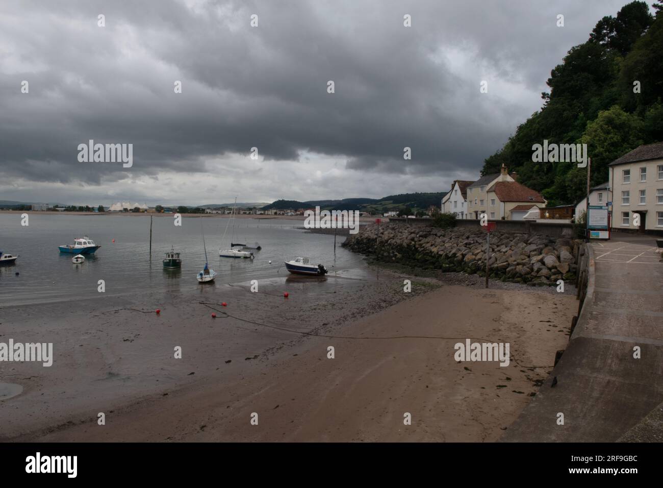 Piccole barche a Minehead Harbour, Somerset, Inghilterra Foto Stock