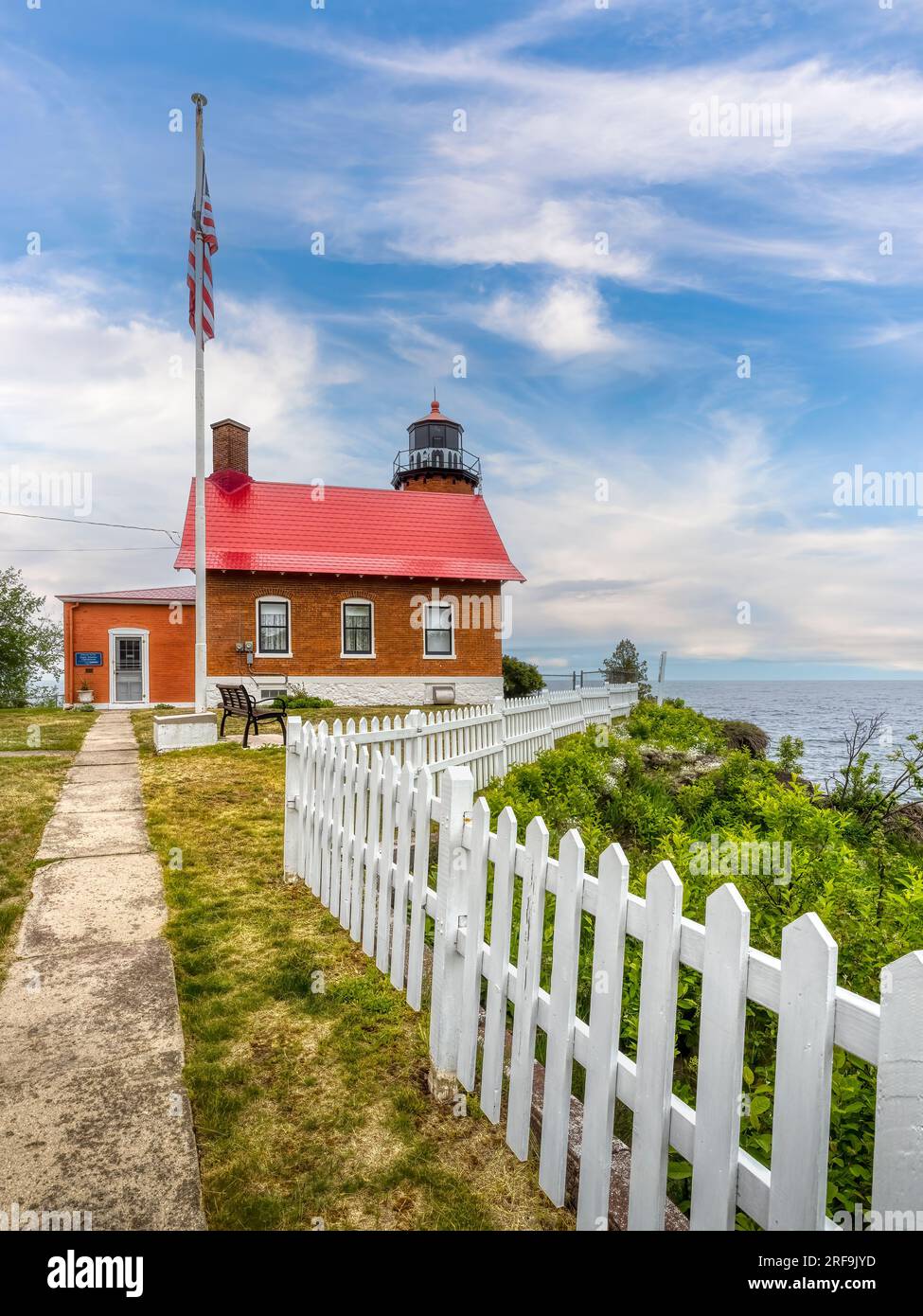 Museo marittimo del faro di Eagle Harbor costruito nel 1871 sul lago Superior a Eagle Harbor, sulla penisola di Keweenaw, a Eagle Harbor, Michigan, Stati Uniti Foto Stock