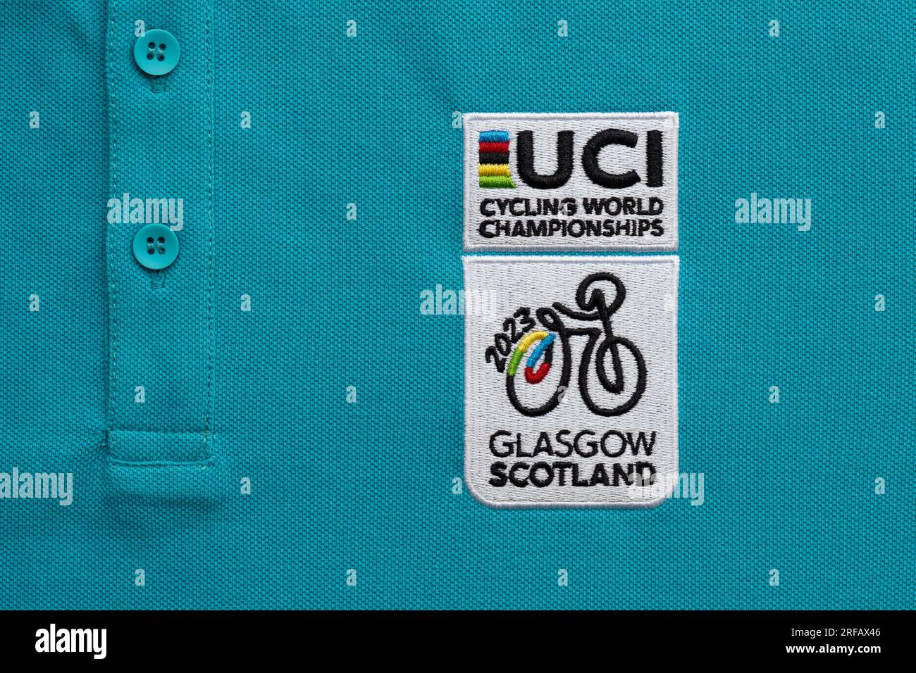 UCI Cycling World Championships Glasgow 2023 logo sull'uniforme dei volontari dell'evento - Glasgow, Scozia, Regno Unito Foto Stock