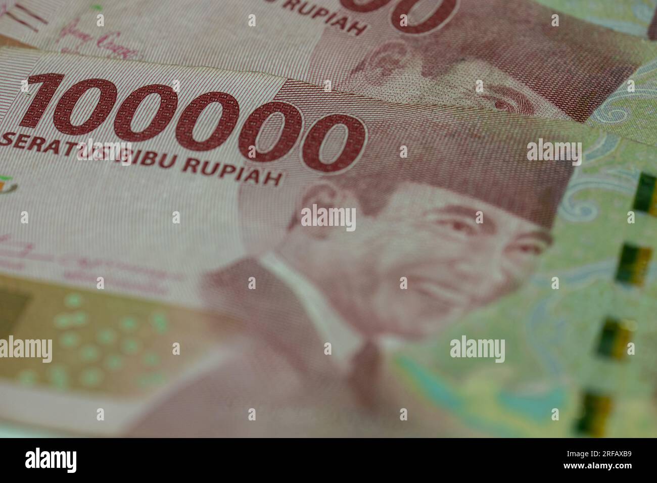 100.000 rupia nella valuta della rupia indonesiana a corso legale Foto Stock