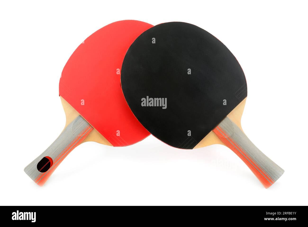 Racchette da ping-pong isolate su sfondo bianco. Attrezzature sportive per uno stile di vita attivo. Foto Stock