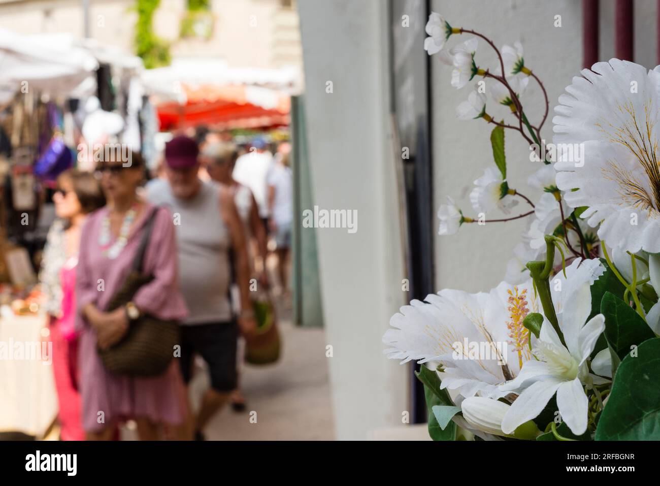 Street Market, Marseillan, Herault, Occitanie, Francia Foto Stock