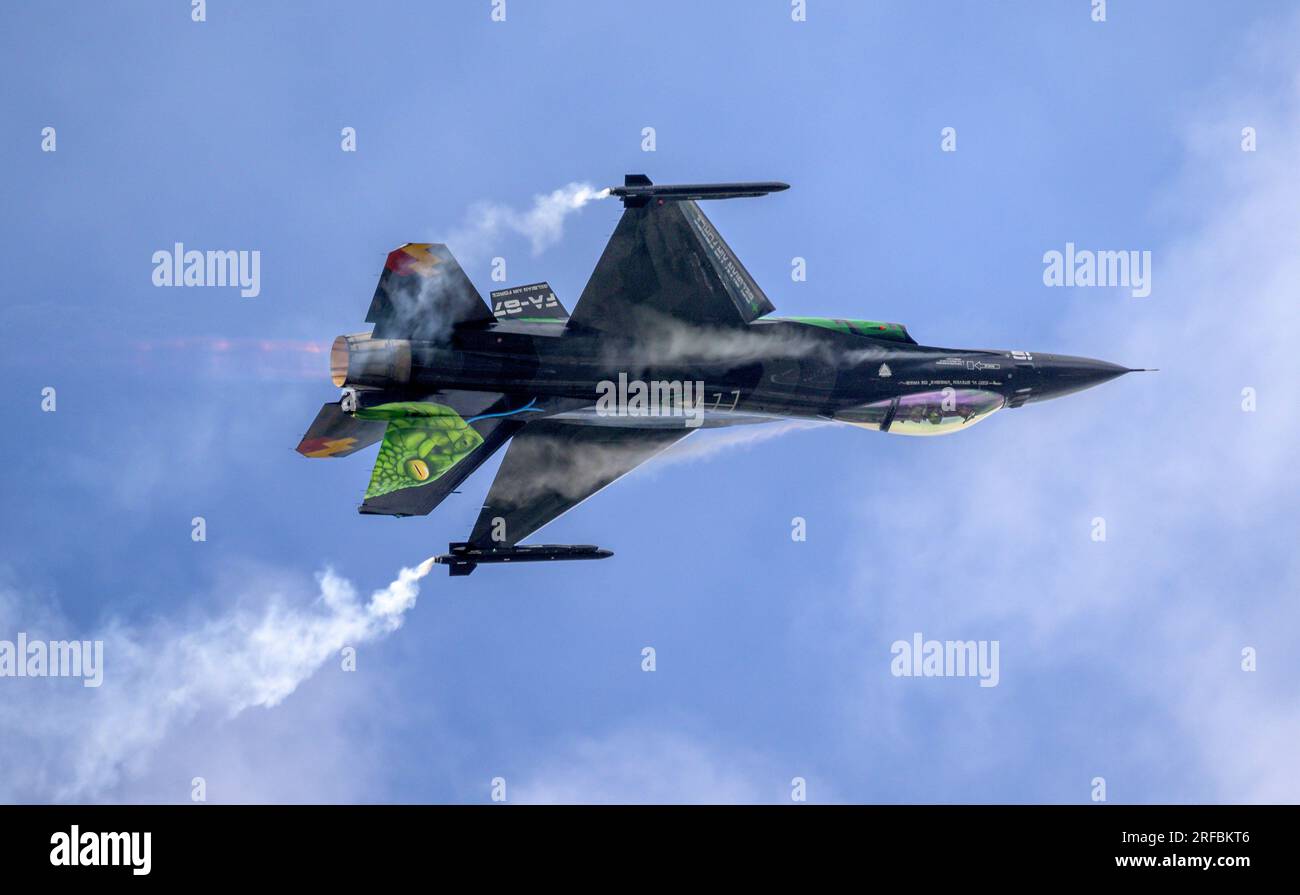 Air Force belga F-16 solo display "Dream Viper" al Royal International Air Tattoo 2023 Foto Stock