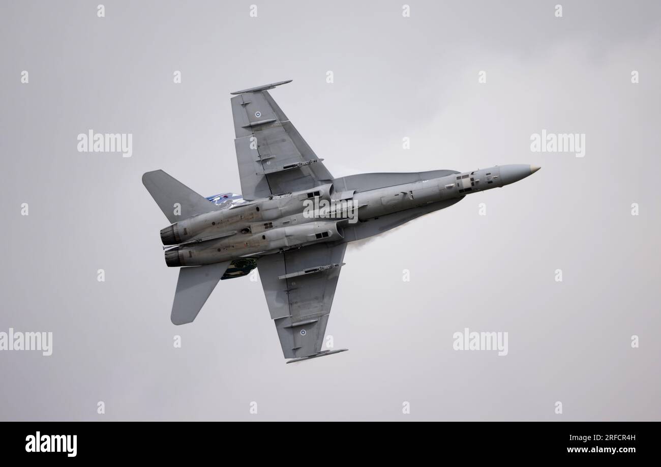 F/A-18C Hornet finlandese del Fighter Squadron 11 durante l'esposizione al Royal International Air Show 2023 Foto Stock