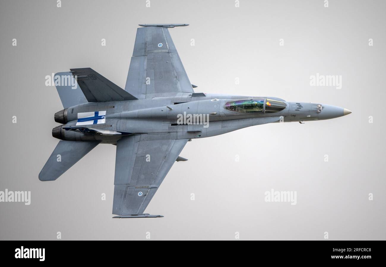 F/A-18C Hornet finlandese del Fighter Squadron 11 durante l'esposizione al Royal International Air Show 2023 Foto Stock