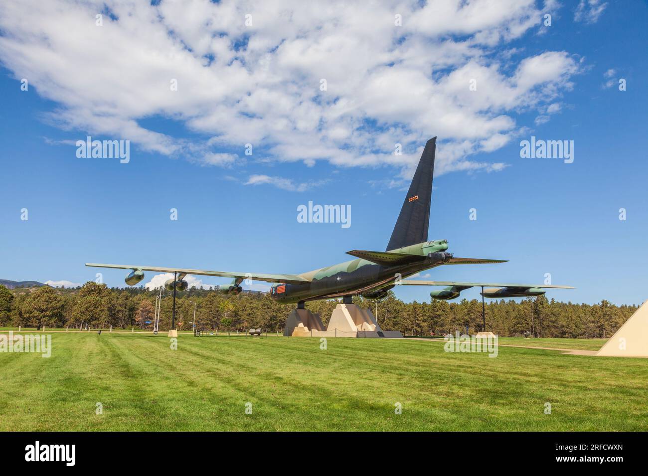 Bombardiere B-52 aereo sul display alla United States Air Force Academy in Colorado Springs, Colorado. Foto Stock