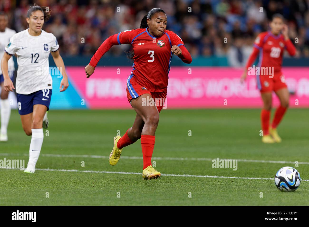 Sydney, Australia. 2 agosto 2023. Wendy Natis di Panama intercetta il pallone durante la partita del gruppo F della Coppa del mondo femminile FIFA 2023 tra Panama e Francia al Sydney Football Stadium il 2 agosto 2023 a Sydney, Australia credito: IOIO IMAGES/Alamy Live News Foto Stock