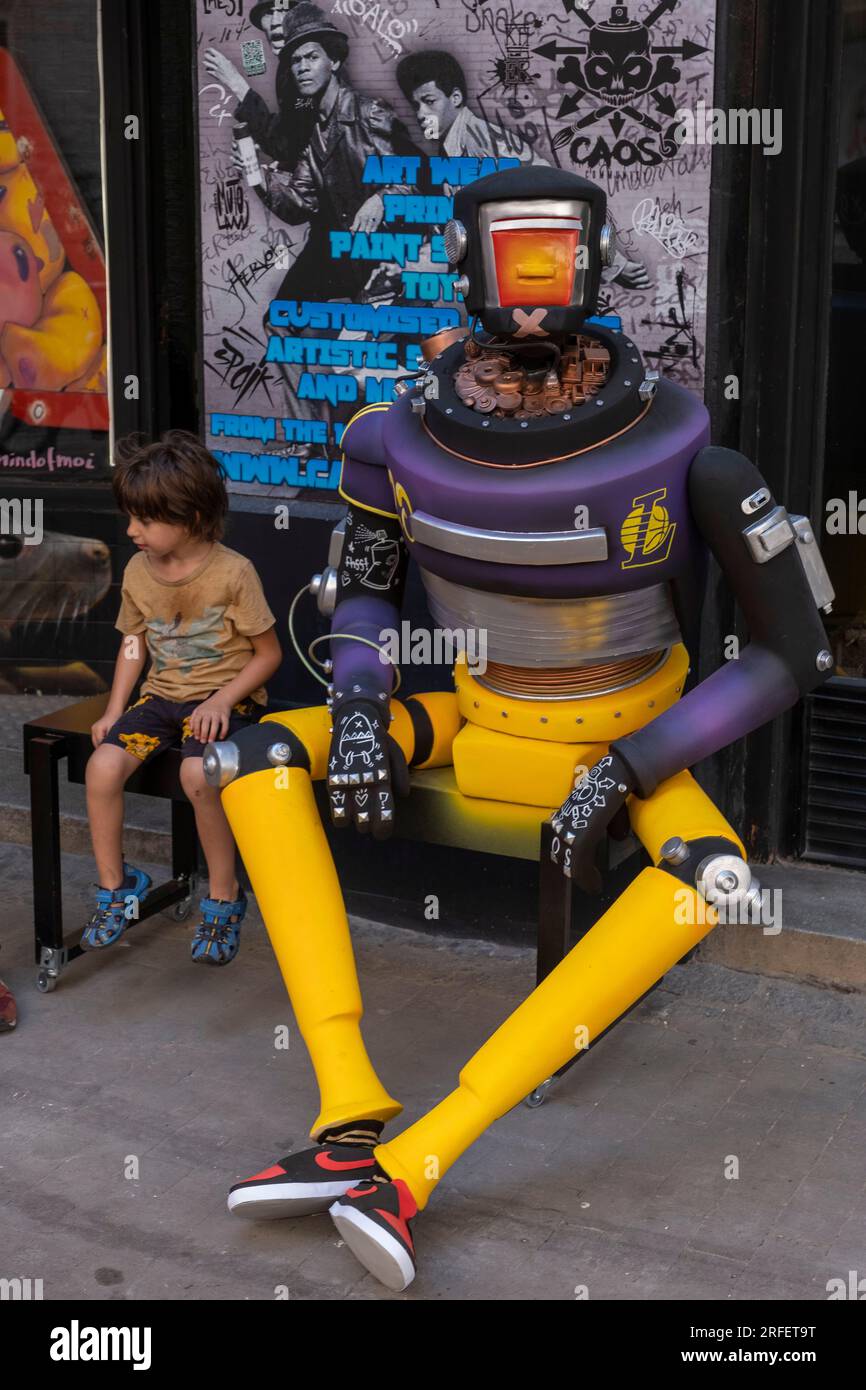 Spagna, Valencia, barrio del Carmen, Carrer del Museu, negozio specializzato in Street art Foto Stock