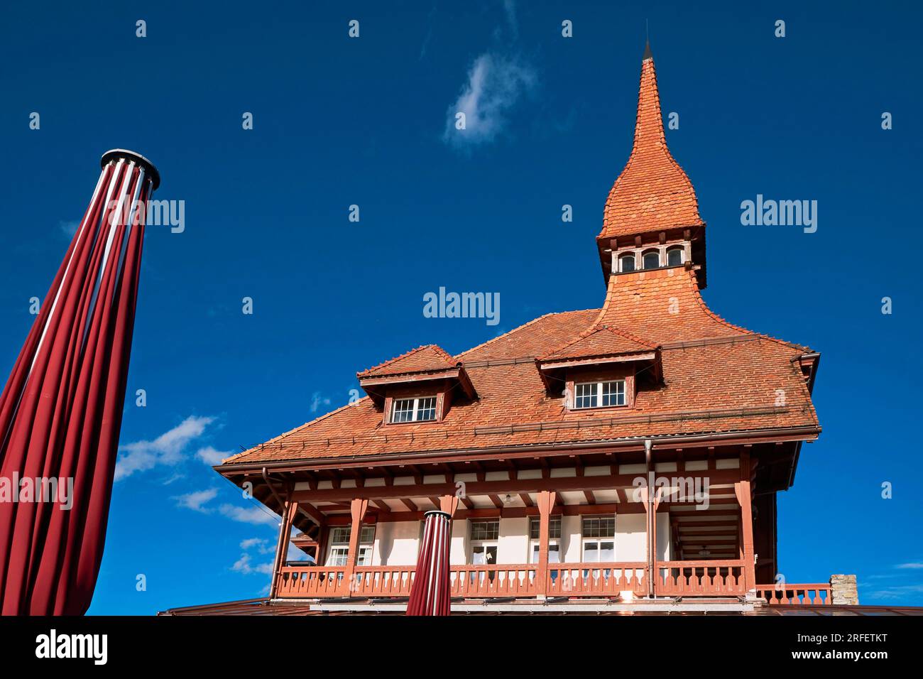 Svizzera, Cantone di Berna, Interlaken, il ristorante panoramico dell'Harder Kulm Foto Stock