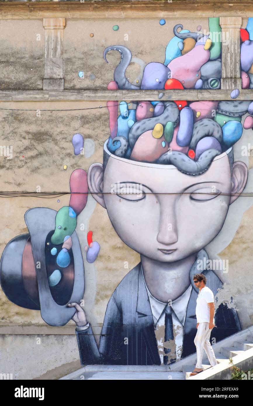Francia, Herault, Sete, Street art dell'artista Seth Foto Stock
