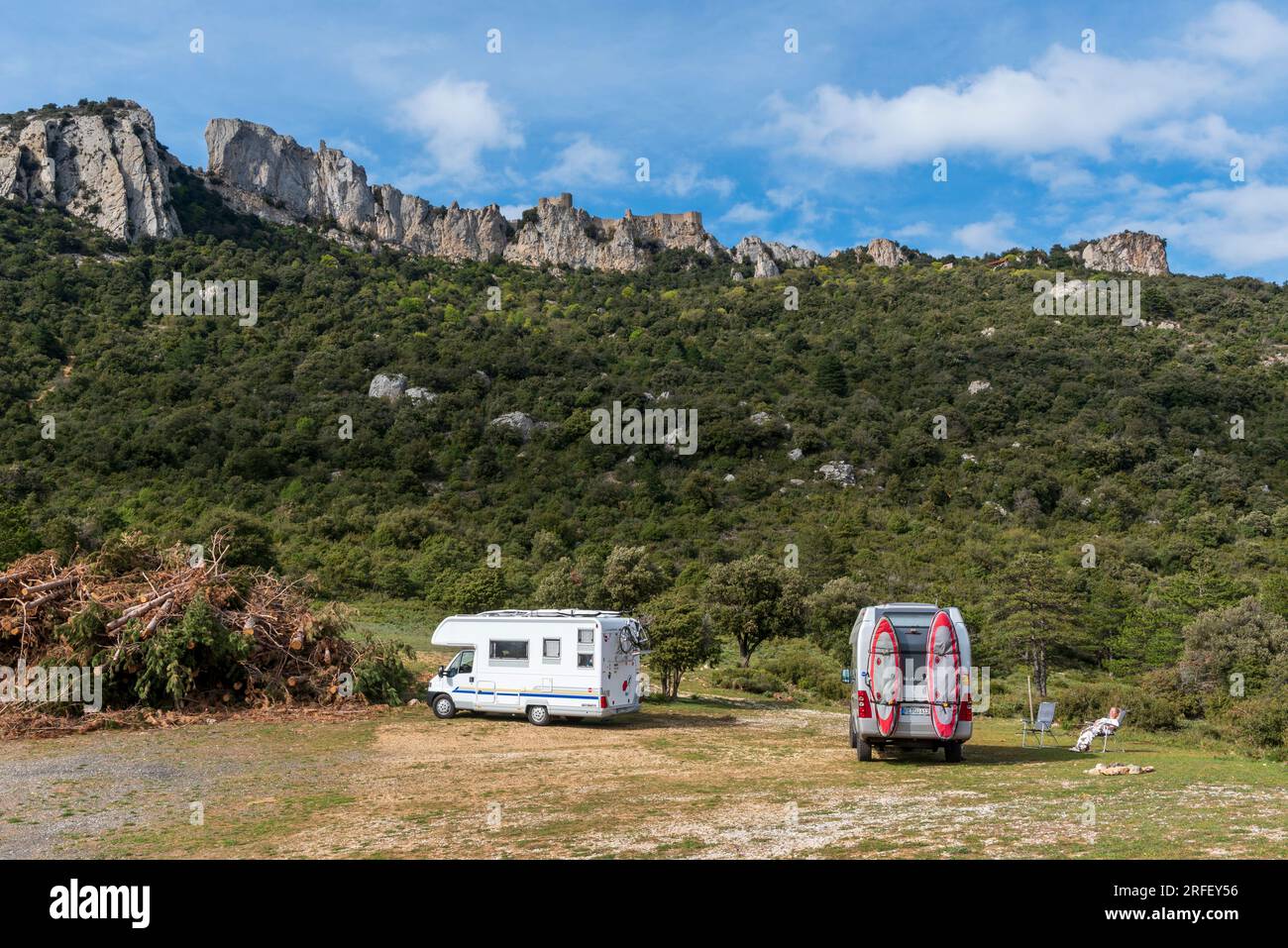 Francia, Aude, Duilhac sous Peyrepertuse, area comunale camper Foto Stock