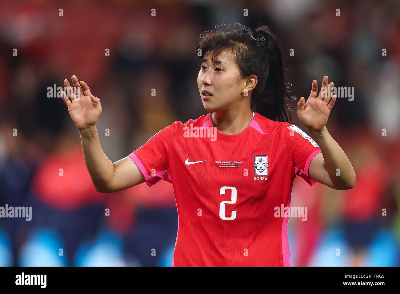 Choo Hyo-joo #2 della Corea del Sud applaude le tifosi al termine della partita del gruppo H della Coppa del mondo femminile FIFA 2023 Corea del Sud contro Germania donne al Suncorp Stadium, Brisbane, Australia, 3 agosto 2023 (foto di Patrick Hoelscher/News Images) in, il 3 agosto 2023. (Foto di Patrick Hoelscher/News Images/Sipa USA) credito: SIPA USA/Alamy Live News Foto Stock