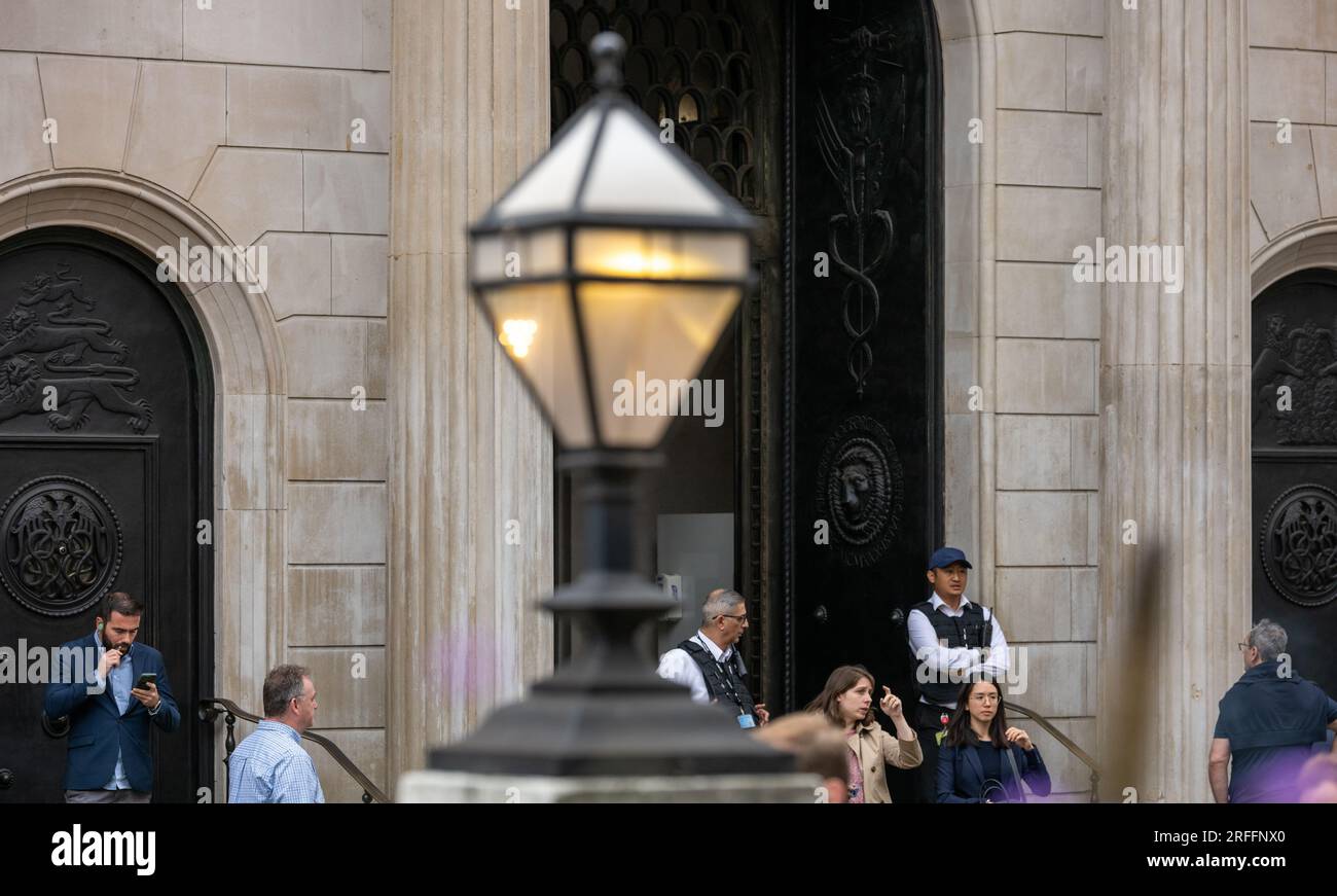 Londra, Regno Unito. 3 agosto 2023. Bank of England aumenta i tassi di interesse al 5,25% credito: Ian Davidson/Alamy Live News Foto Stock