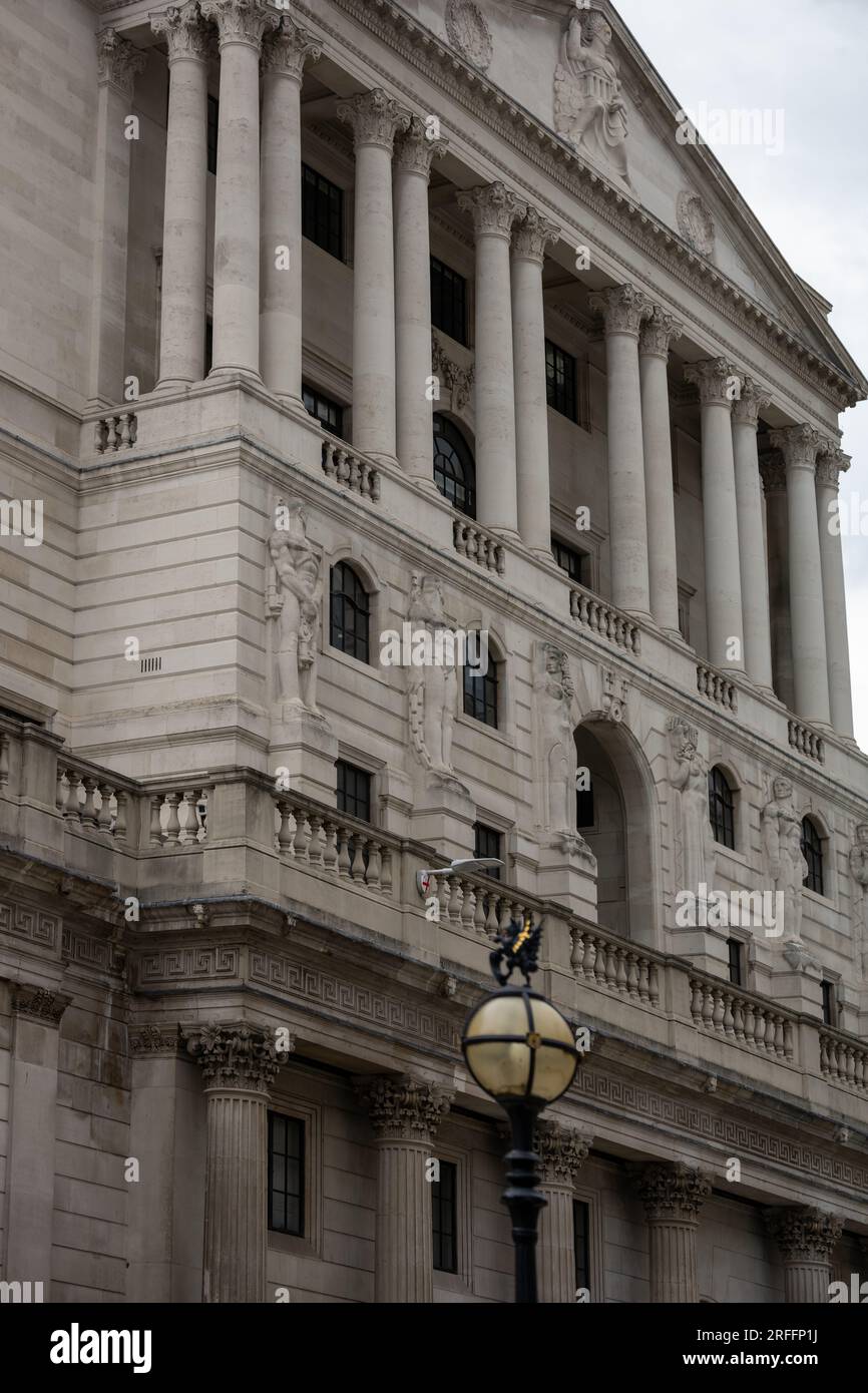 Londra, Regno Unito. 3 agosto 2023. Bank of England aumenta i tassi di interesse al 5,25% credito: Ian Davidson/Alamy Live News Foto Stock