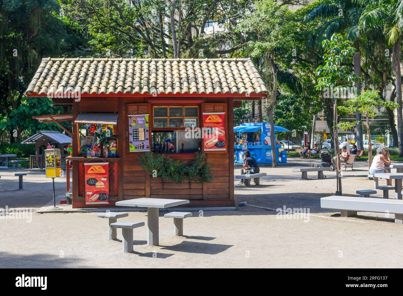 Niteroi, Brasile, punto di concessione in un parco pubblico. Foto Stock