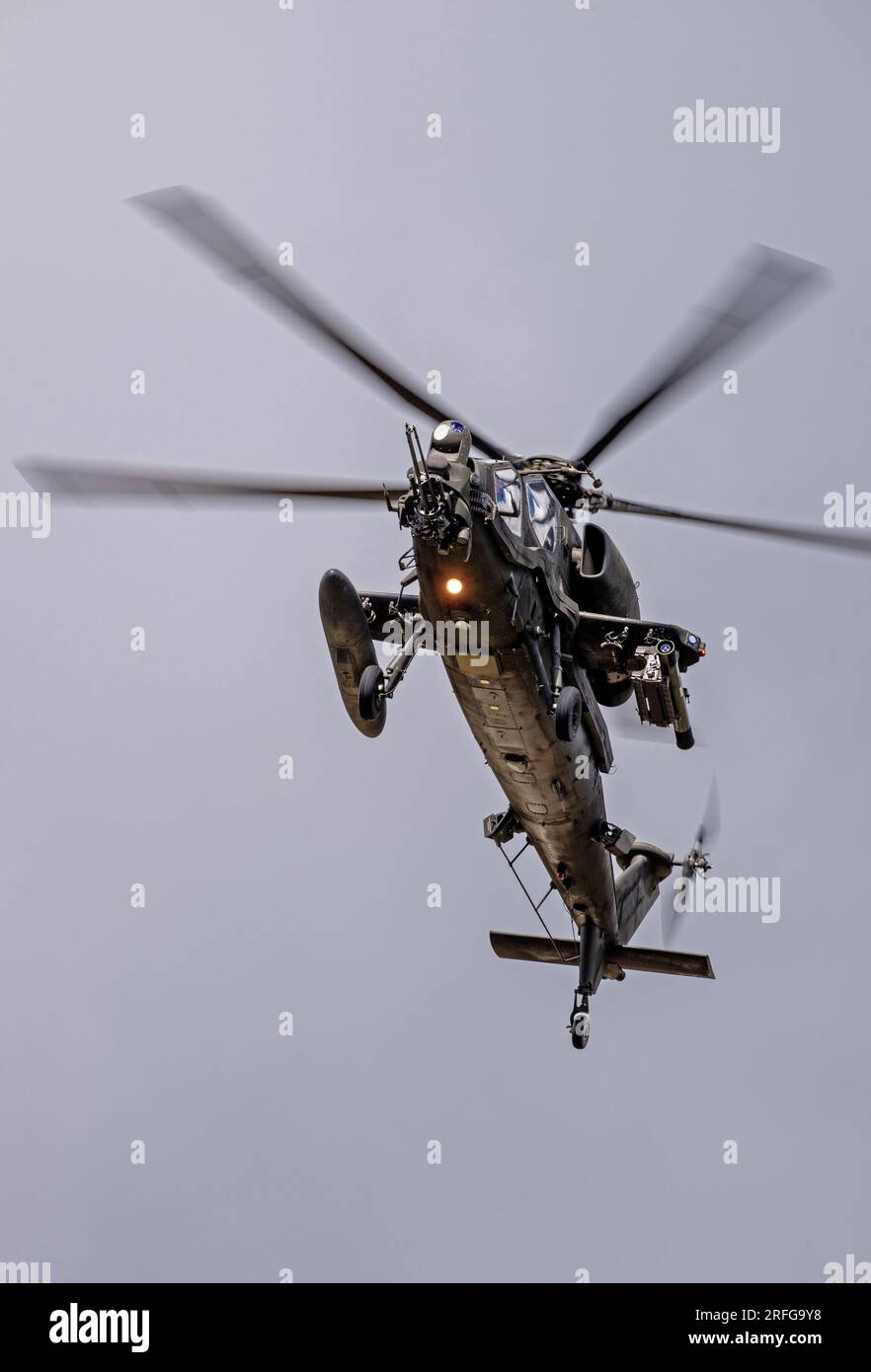 Agusta AH-129D Mangusta dell'Esercito Italiano durante l'esposizione al tatuaggio Royal International Air Foto Stock