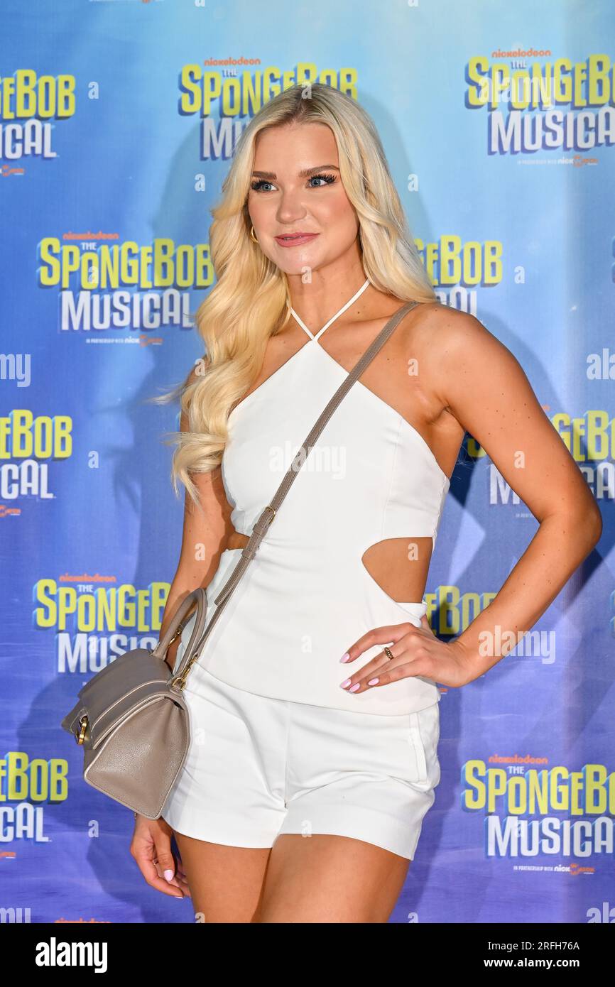 Londra, Regno Unito. 3 agosto 2023. Southbank Centre, Londra, Regno Unito il 3 agosto 2023. Abbie Quinnen arriva al Gala musicale SpongeBob al Southbank Centre, Londra, Regno Unito il 3 agosto 2023. Crediti: Francis Knight/Alamy Live News Foto Stock