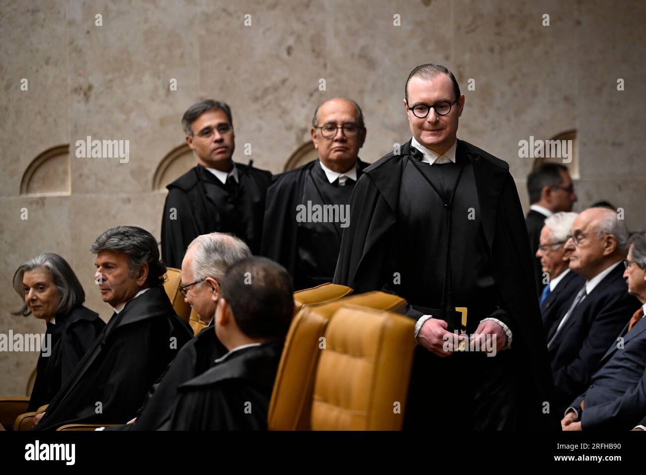 DF - BRASILIA - 08/03/2023 - BRASILIA, SESSIONE SOLENE DI CRISTIANO ZANIN NELLA CARICA DI MINISTRO DELLA CORTE SUPREMA FEDERALE (STF) - il Ministro della Corte SUPREMA federale Cristiano Zanin, Durante la sessione inaugurale di Cristiano Zanin in Ministro della Corte Suprema Federale (STF) tenutasi questo giovedì 3 agosto Foto: Mateus Bonomi/AGIF Foto Stock