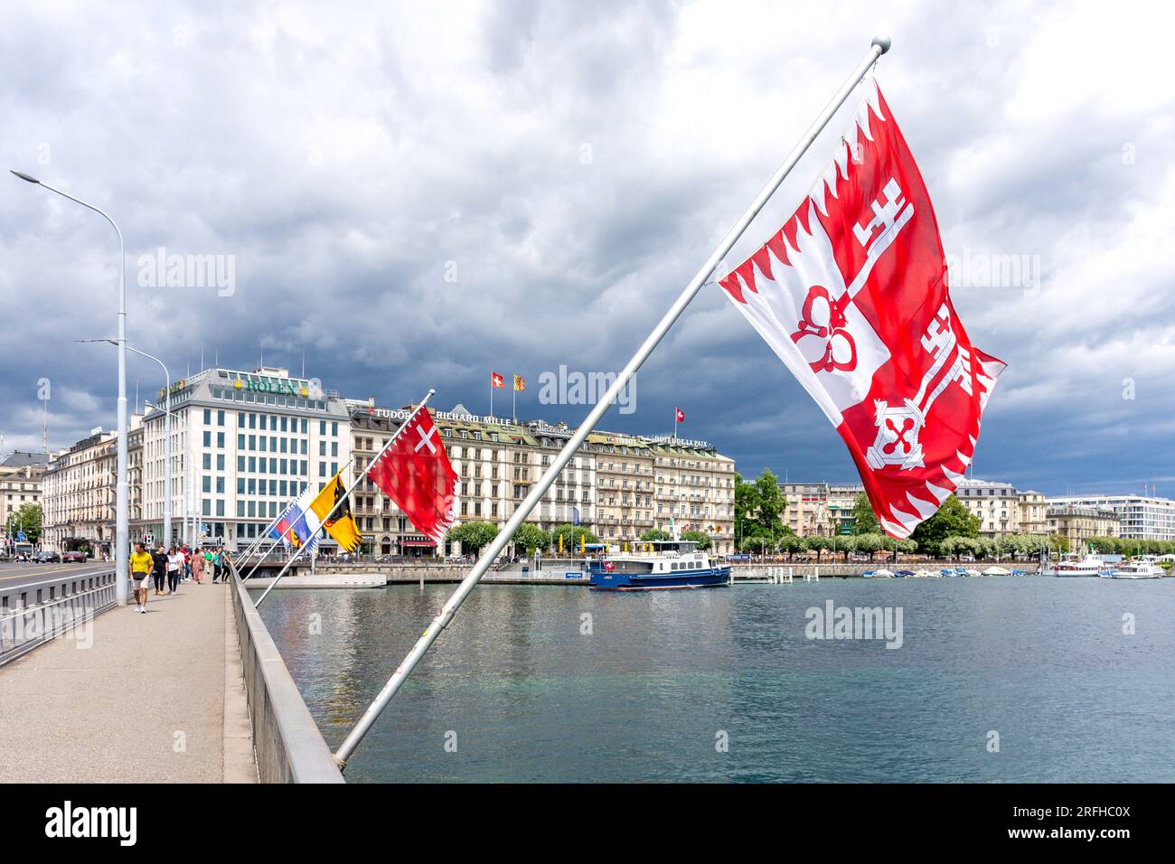 Pont du Mont-Blanc (Ponte del Monte bianco) sul fiume Rhône, Ginevra (Genève) Cantone di Ginevra, Svizzera Foto Stock