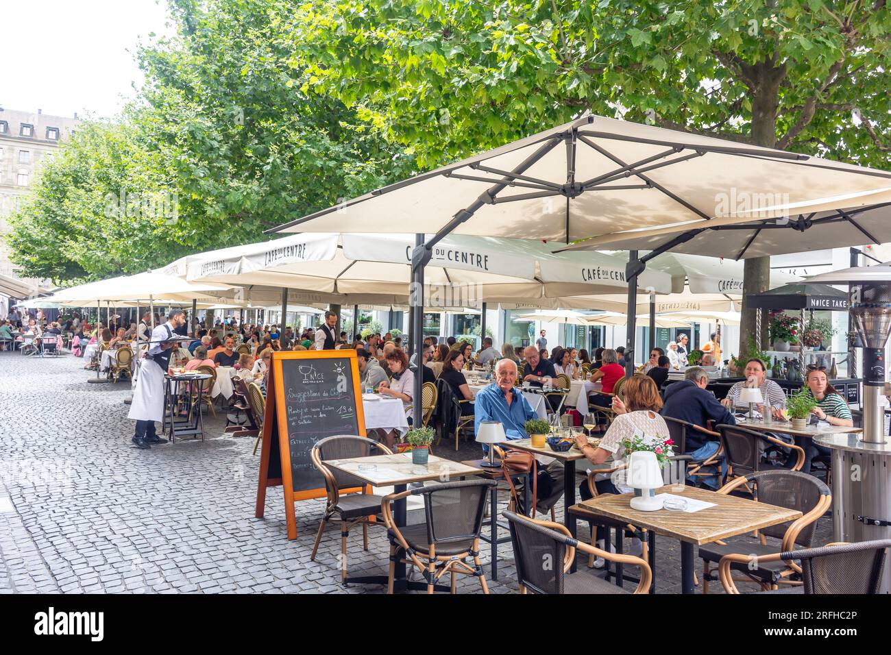 Ristorante Café du Centre, Place du Molard, Vieille-Ville, Ginevra (Genève) Cantone di Ginevra, Svizzera Foto Stock