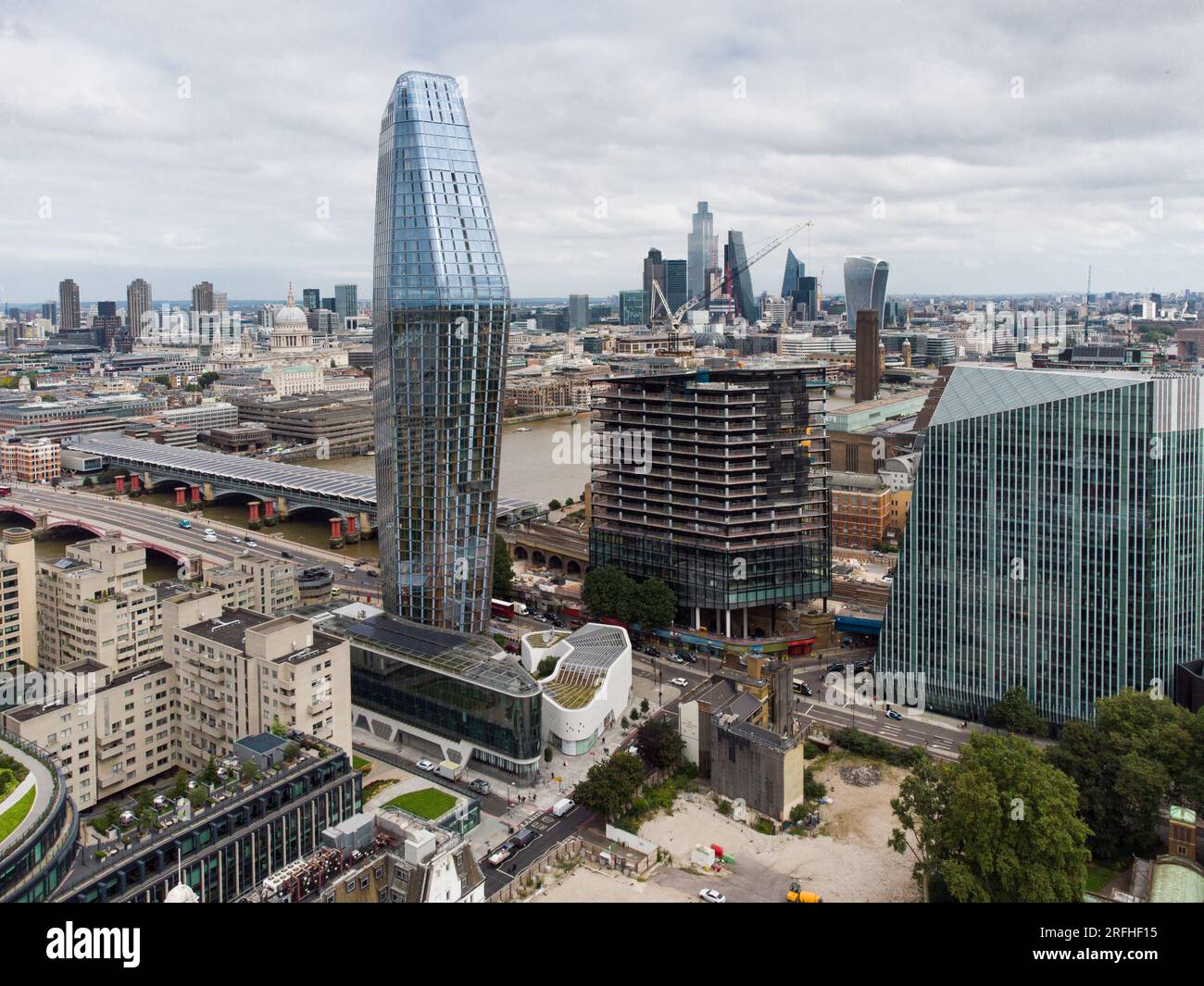 One Blackfriars, Arbor e 240 Blackfriars Road Foto Stock