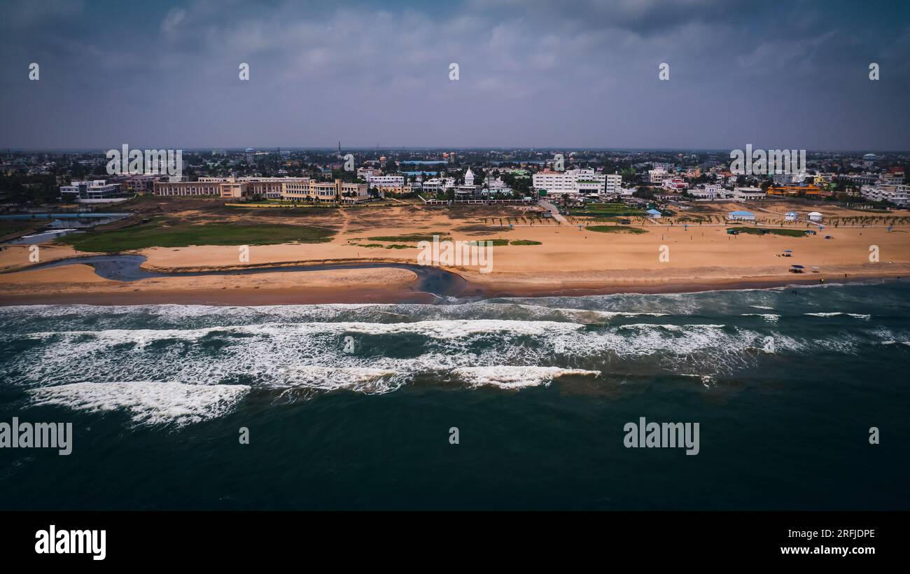 Spiaggia di puri con cielo limpido. Foto Stock