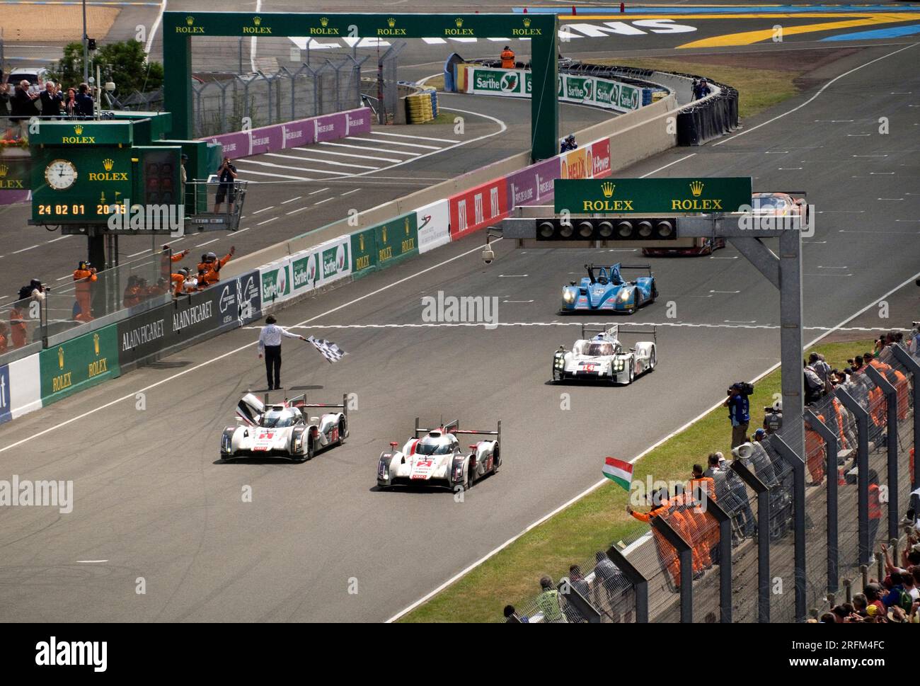 Arrivo della 24 ore di le Mans 2014 Audi R18 e-Tron Foto Stock