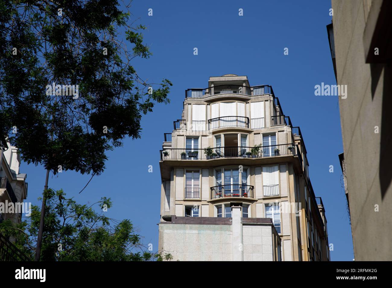 Francia, regione Ile-de-France, 16° arrondissement di Parigi, Rue Raynouard, edificio di Auguste Perret e Rue Berton Foto Stock