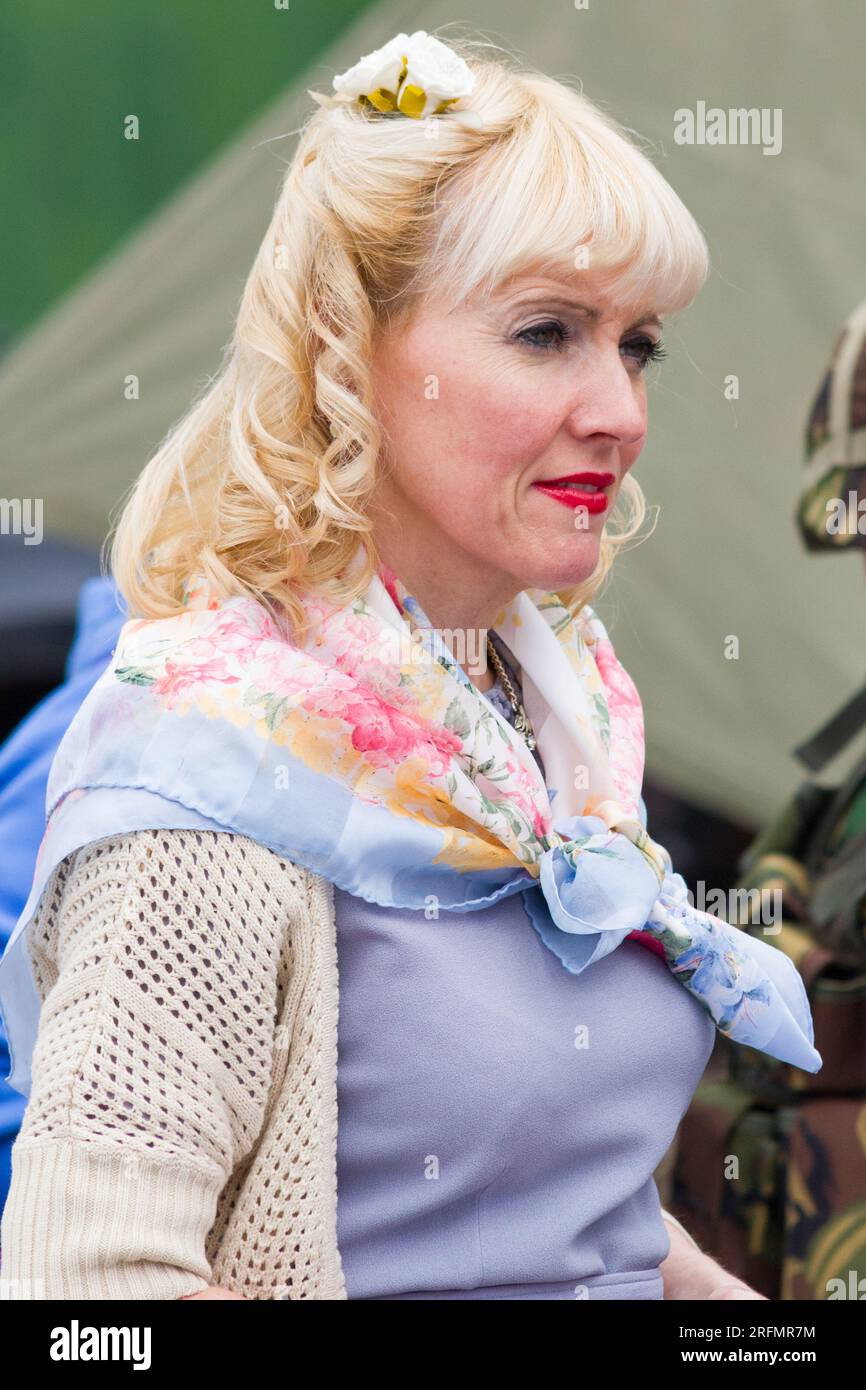 Reenactor al fine settimana degli anni '1940 sulla Great Central Railway Foto Stock