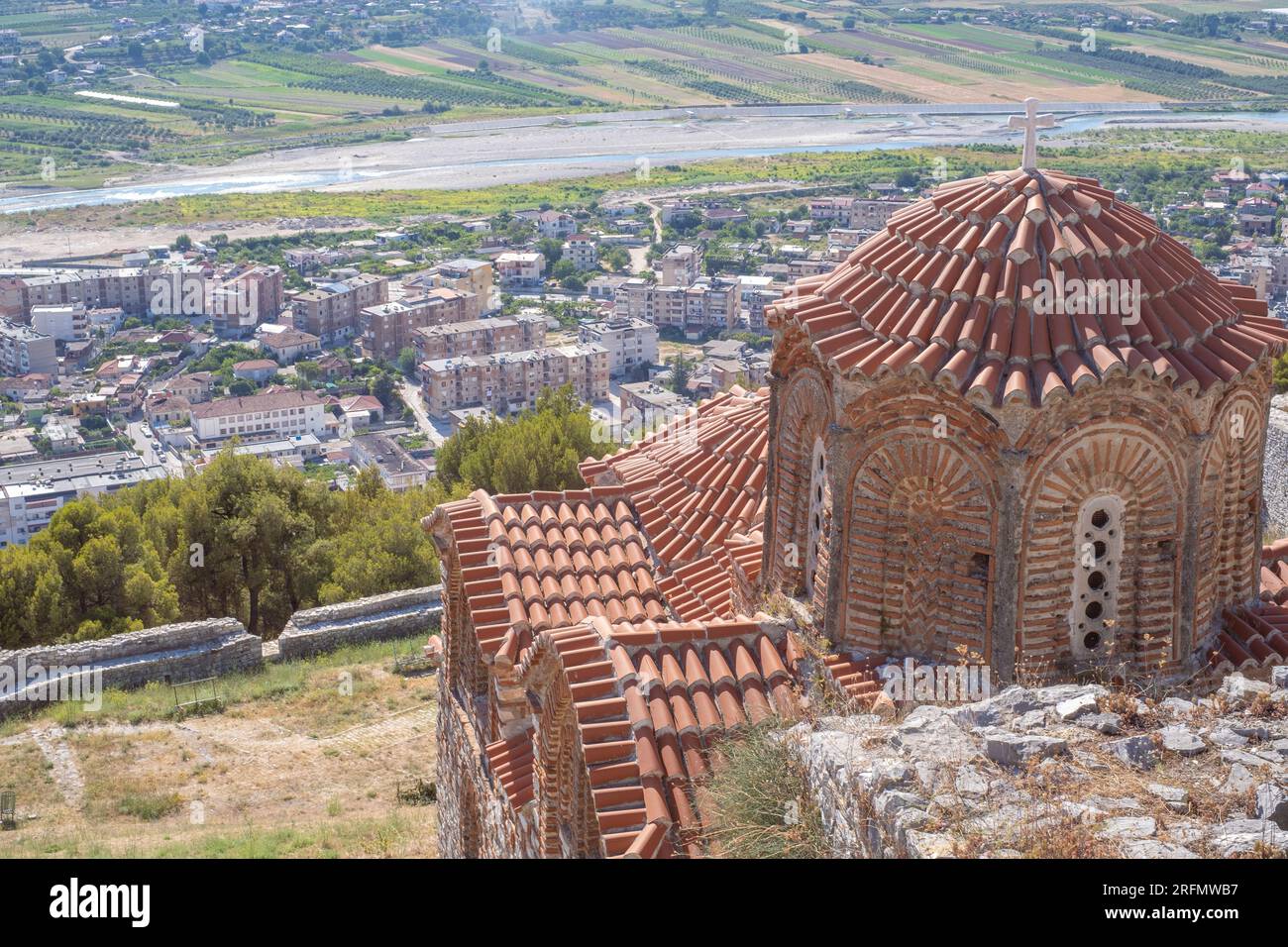 Storica chiesa ortodossa al Castello di Berat, Berat, Albania Foto Stock