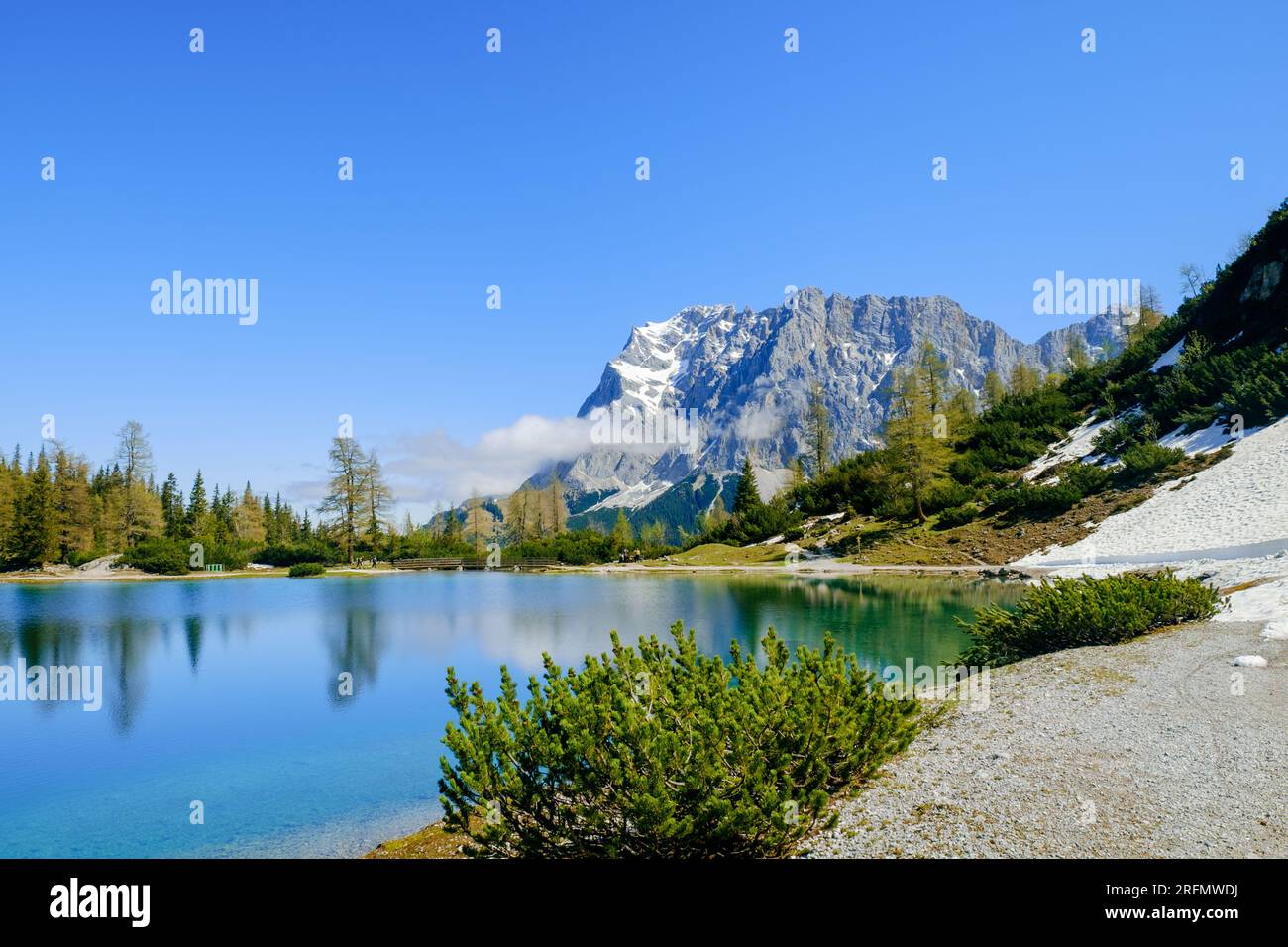 Malerische Alpenlandschaft in der Tiroler Zugspitzarena Foto Stock