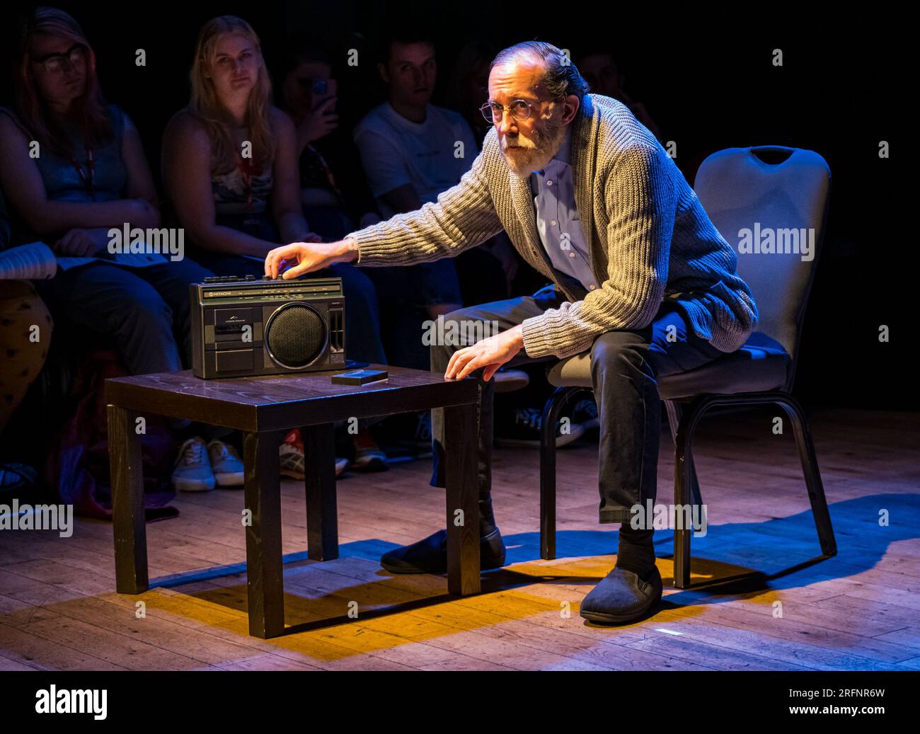 Edimburgo, Scozia, Regno Unito, 4 agosto 2023. Lancio di Edinburgh Festival Fringe the Space. Nella foto: The Quality of Mercy, un dramma sul dottor Harold Shipman scritto e interpretato dal nipote di una delle sue vittime. Crediti: Sally Anderson/Alamy Live News Foto Stock