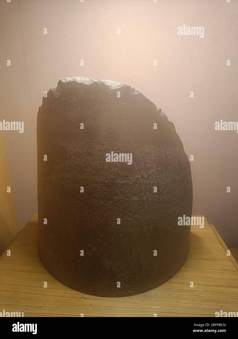 Parte del pilastro di Ashokan. III secolo a.C. Da pataliputra, Bihar. Foto Stock