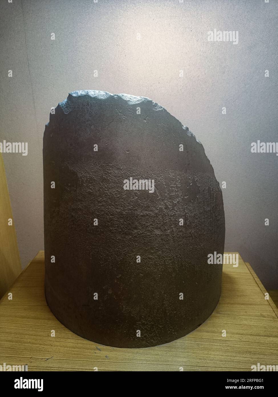 Parte del pilastro di Ashokan. III secolo a.C. Da pataliputra, Bihar. Foto Stock