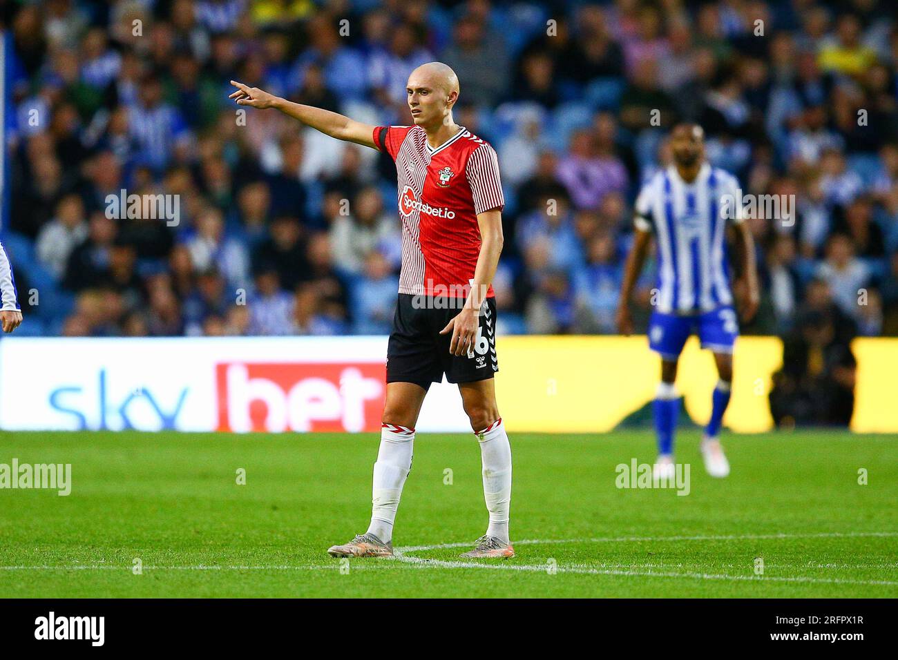 Hillsborough Stadium, Sheffield, Inghilterra - 4 agosto 2023 Will Smallbone (16) di Southampton - durante la partita Sheffield mercoledì contro Southampton, EFL Championship, 2023/24, Hillsborough Stadium, Sheffield, Inghilterra - 4 agosto 2023 crediti: Arthur Haigh/WhiteRosePhotos/Alamy Live News Foto Stock