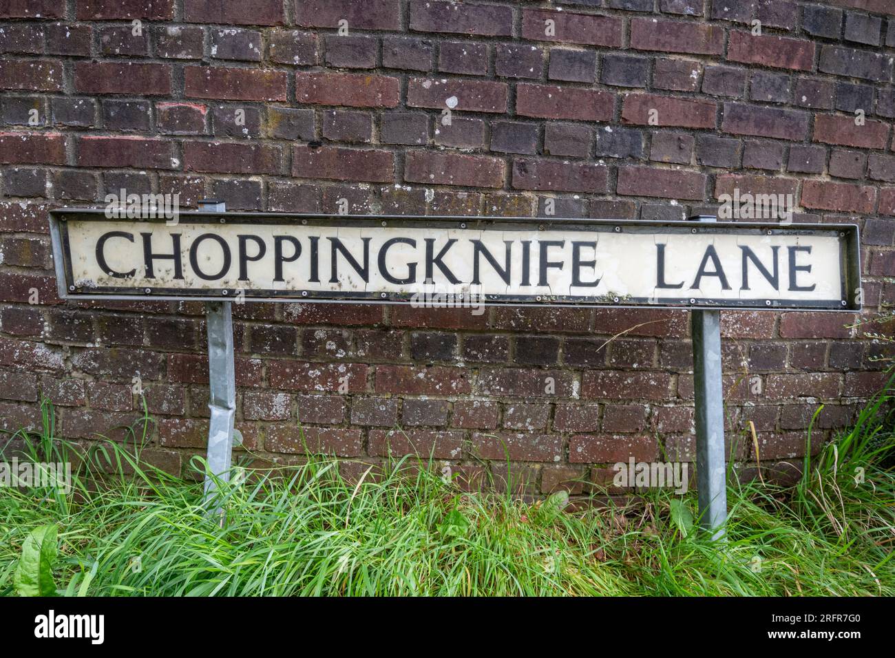 Cartello Choppingknife Lane, un nome di strada insolito a Marlborough, Wiltshire, Inghilterra, Regno Unito Foto Stock