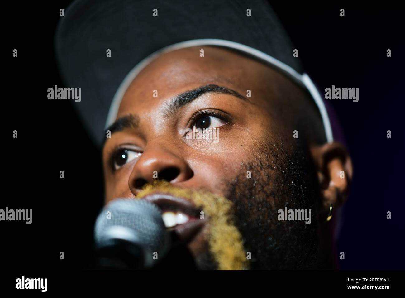 Edimburgo Scozia, Regno Unito 05 agosto 2023. Darren Harriott al Pleasance Grand per l'Edinburgh Festival Fringe Pleasance Opening Gala. credit sst/alamy live news Foto Stock