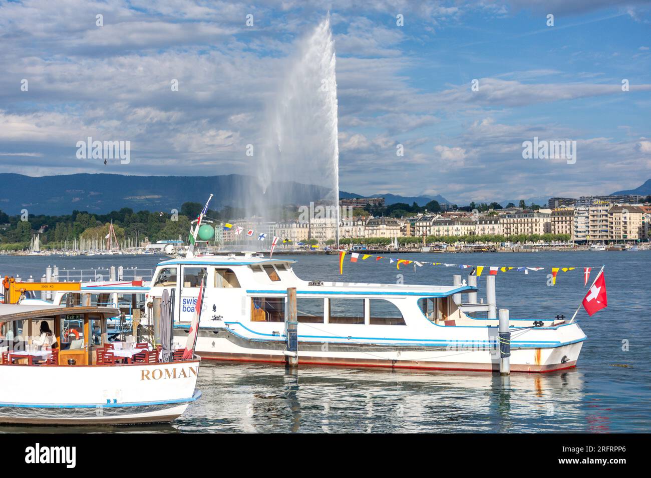 La fontana di Ginevra (Jet d'Eau) da Quai du Mont Blanc, Ginevra (Genève), Cantone di Ginevra, Svizzera Foto Stock