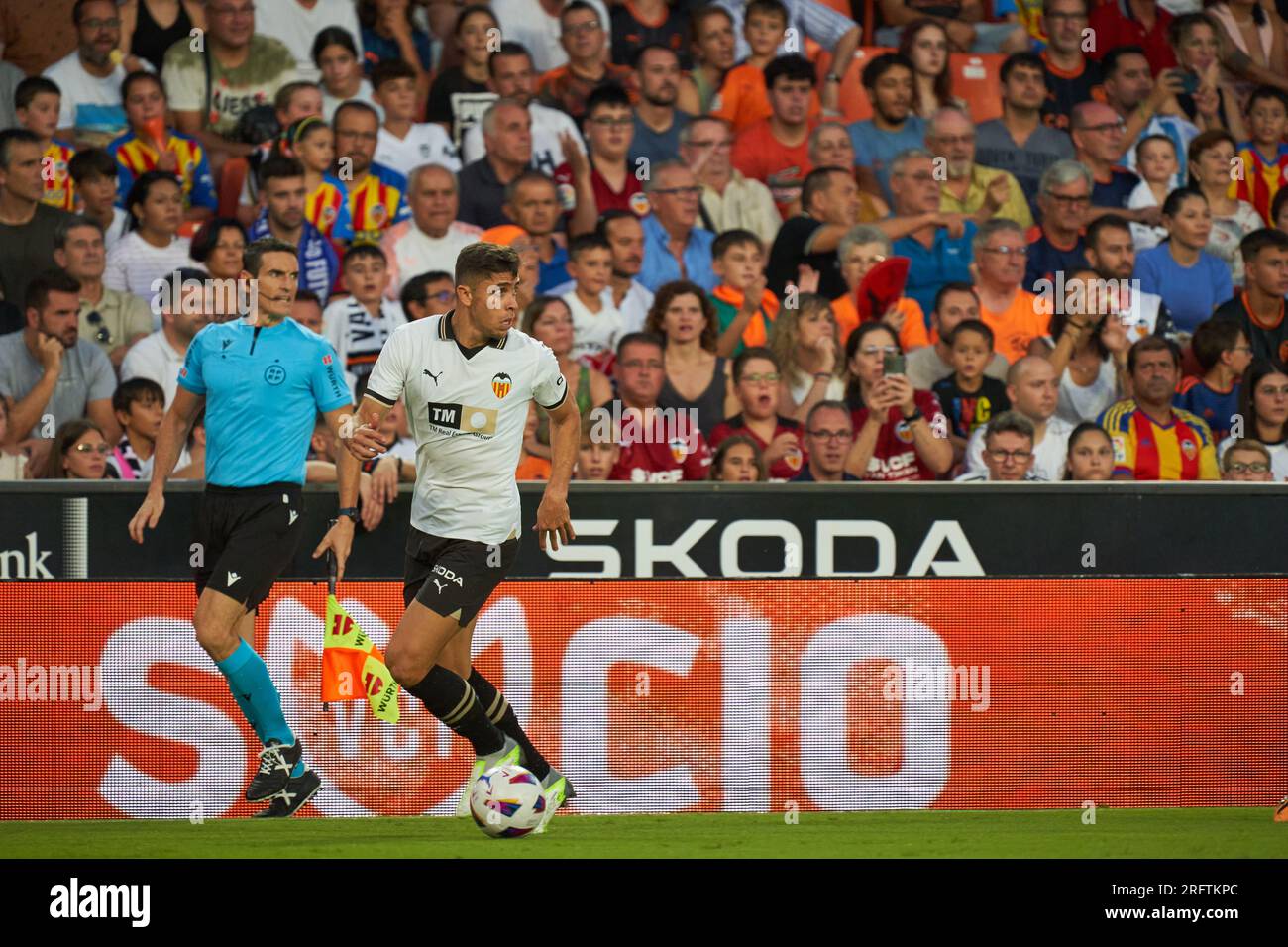 Gabriel Paulista del Valencia CF in azione durante la Liga EA Sport Regular PRE Season il 5 agosto 2023 allo Stadio Mestalla (Valencia, la Liga EA Foto Stock