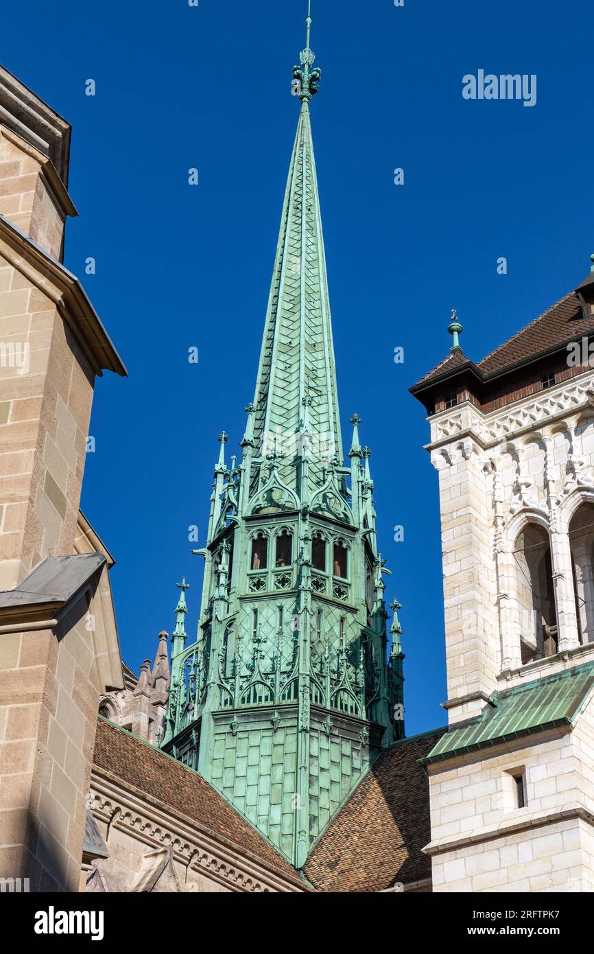 La cattedrale di Saint Pierre è un'ex cattedrale cattolica romana, poi convertita in una chiesa protestante riformata di Ginevra. Foto Stock