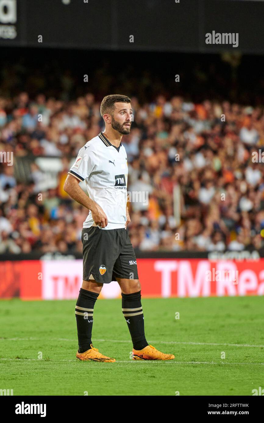 Jose Gaya di Valencia CF in azione durante la Liga EA Sport Regular PRE-season il 5 agosto 2023 allo Stadio Mestalla (Valencia,la Liga EA Sport Reg Foto Stock