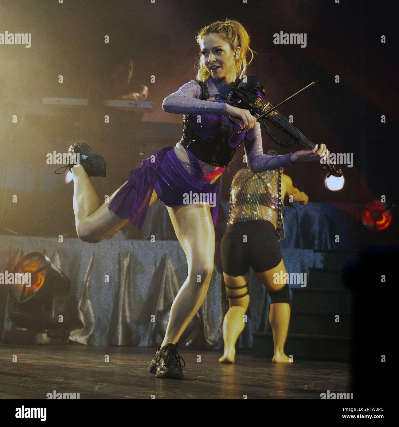 Columbus, Ohio, Stati Uniti. 5 agosto 2023. Lindsey Stirling si esibisce alla fiera statale dell'Ohio. Crediti: Brent Clark/Alamy Live News Foto Stock