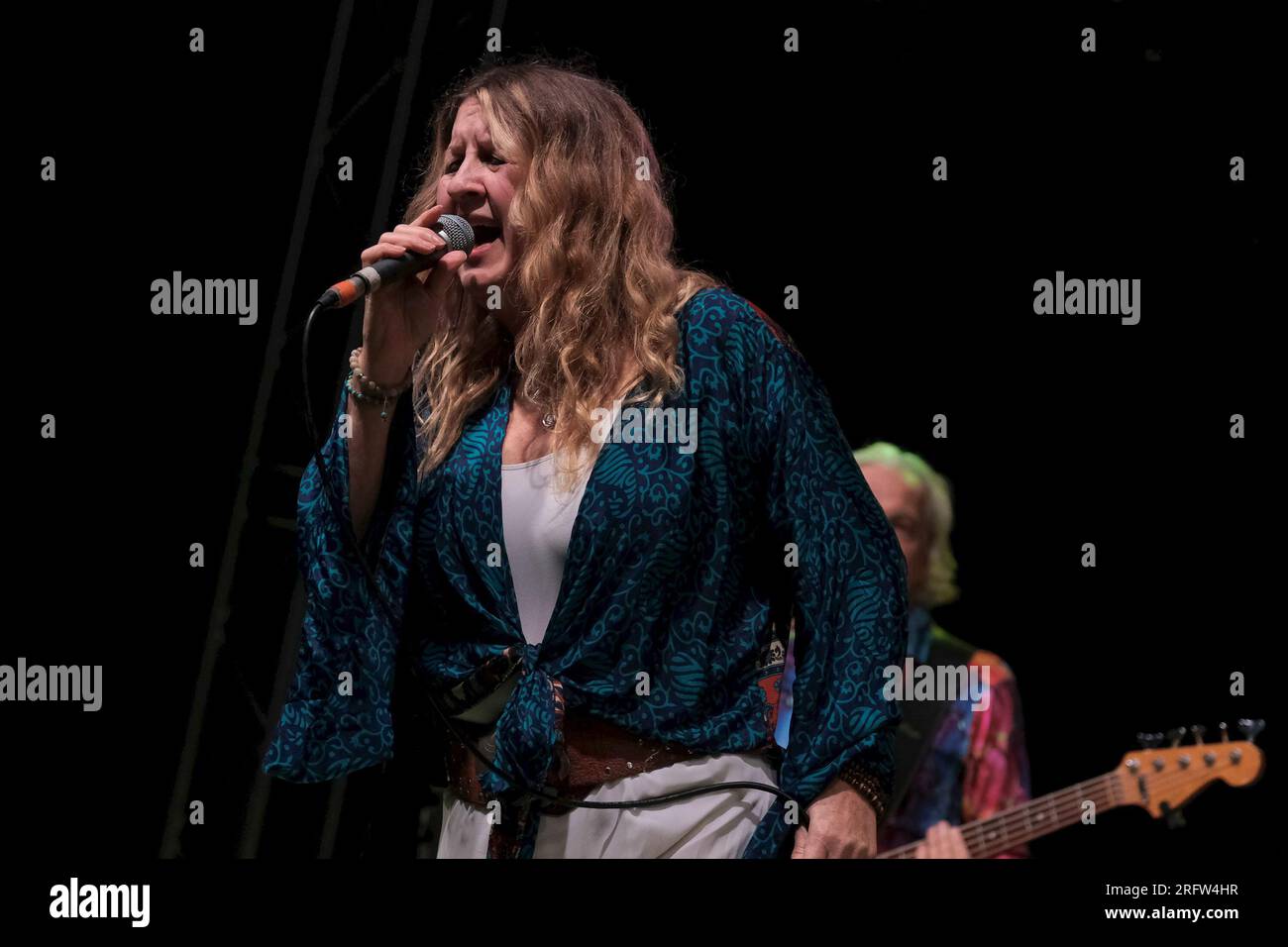 Fareham, Regno Unito. 5 agosto 2023. La cantante, cantautrice e chitarrista britannica Deborah Bonham ha visto esibirsi dal vivo sul palco del Wickham Festival. Deborah è la sorella di John Bonham, batterista della band britannica LED Zeppelin. (Foto di Dawn Fletcher-Park/SOPA Images/Sipa USA) credito: SIPA USA/Alamy Live News Foto Stock