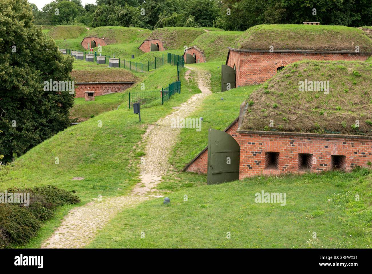 v i dugouts del forte presso il centro Hewelianum sulla collina di Gradowa o Góra Gradowa, Danzica, Polonia, Europa, UE Foto Stock